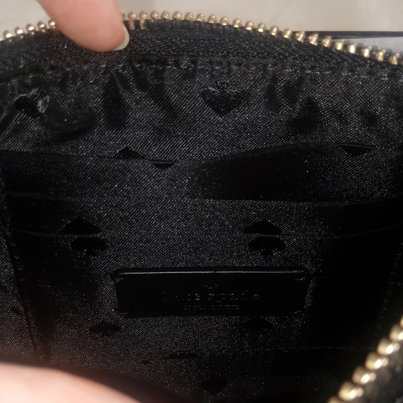 ♠NWT♠ Kate Spade Darcy Small Slim Black and White Floral Crossbody Bag - Picture 10 of 15